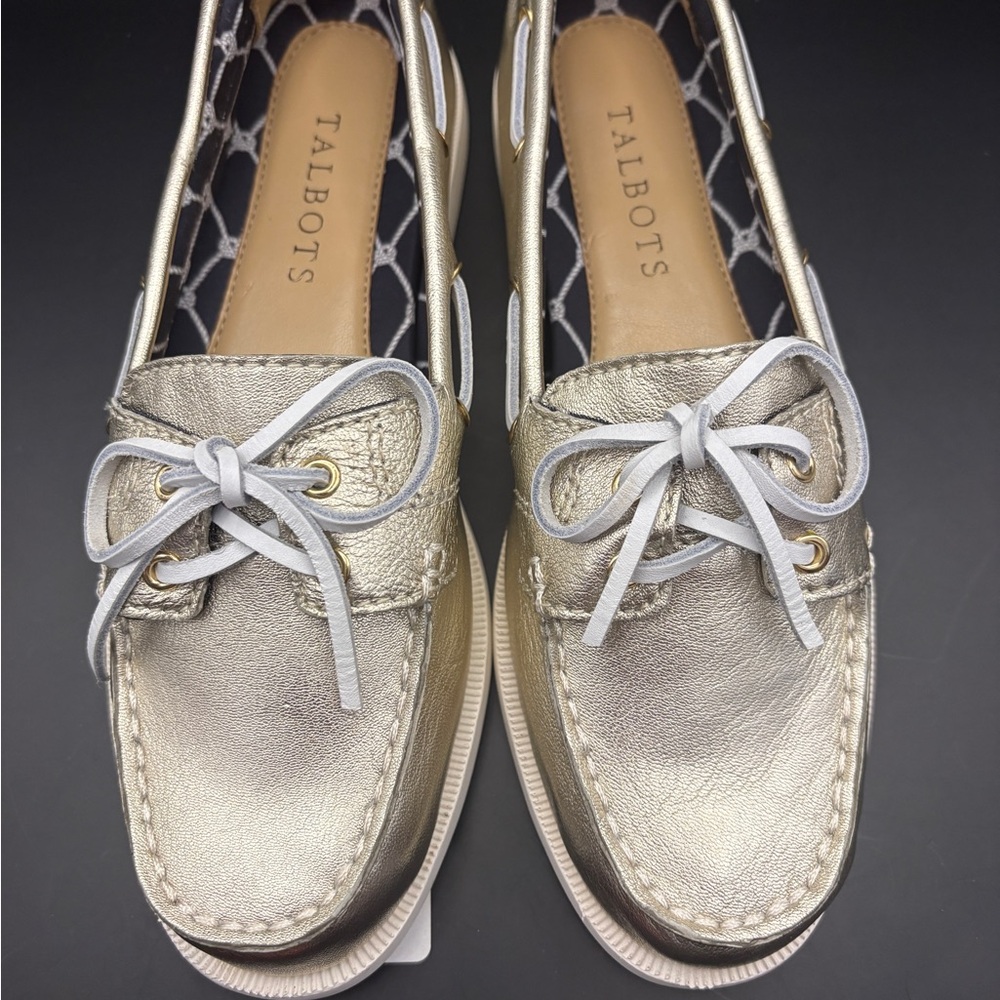 **CLOSET CLOSEOUT**Talbots NIB Light Gold Leather deck shoes with laces size 6 - Picture 5 of 9